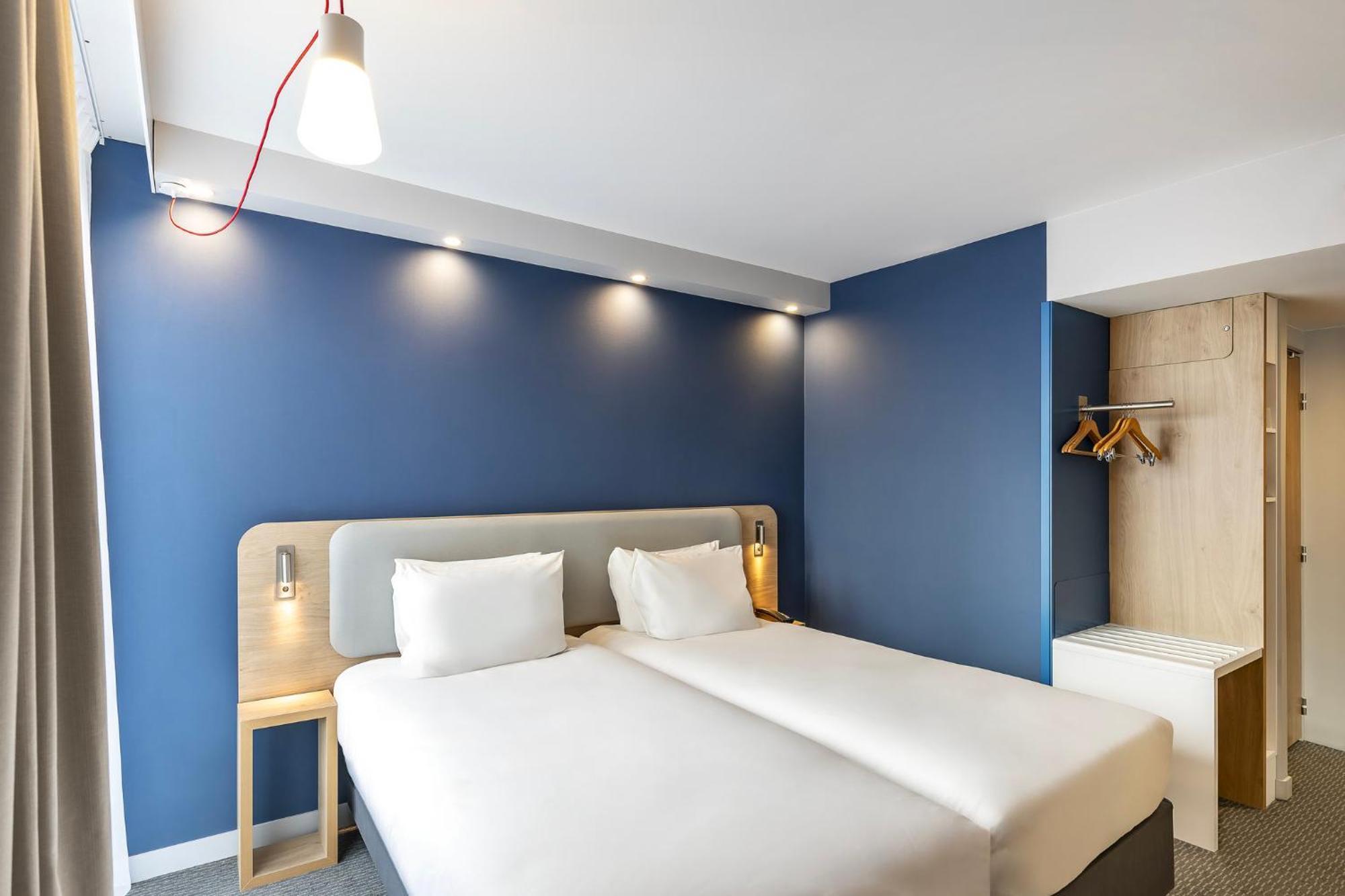 Holiday Inn Express Paris - Poissy By Ihg Екстериор снимка